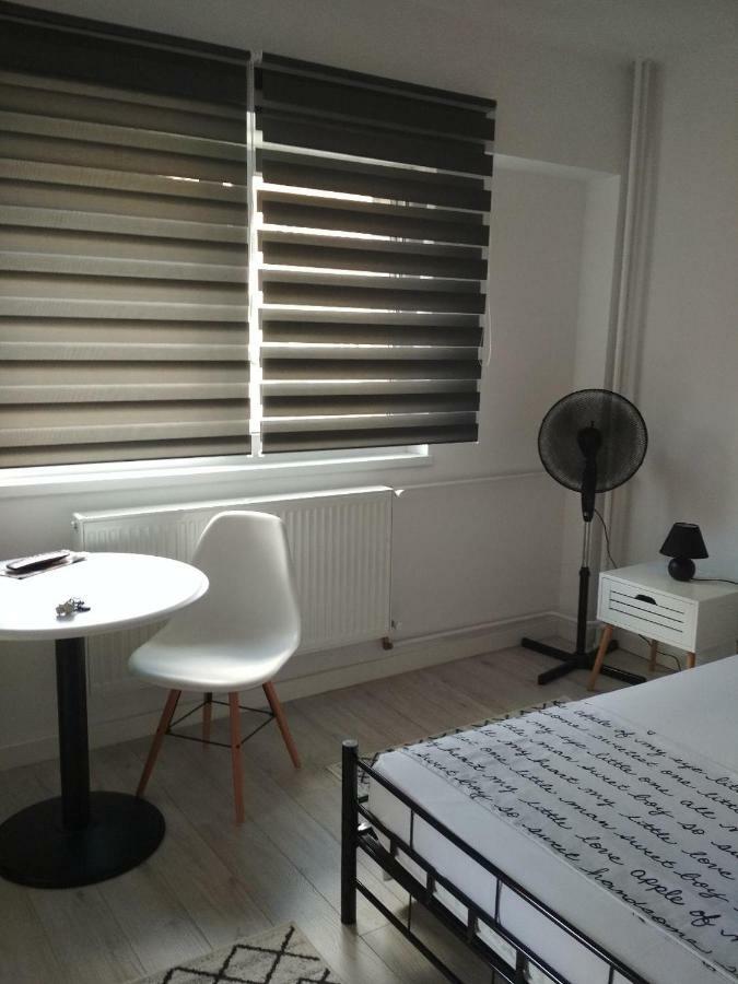 Apartament Alesia Oradea Zewnętrze zdjęcie